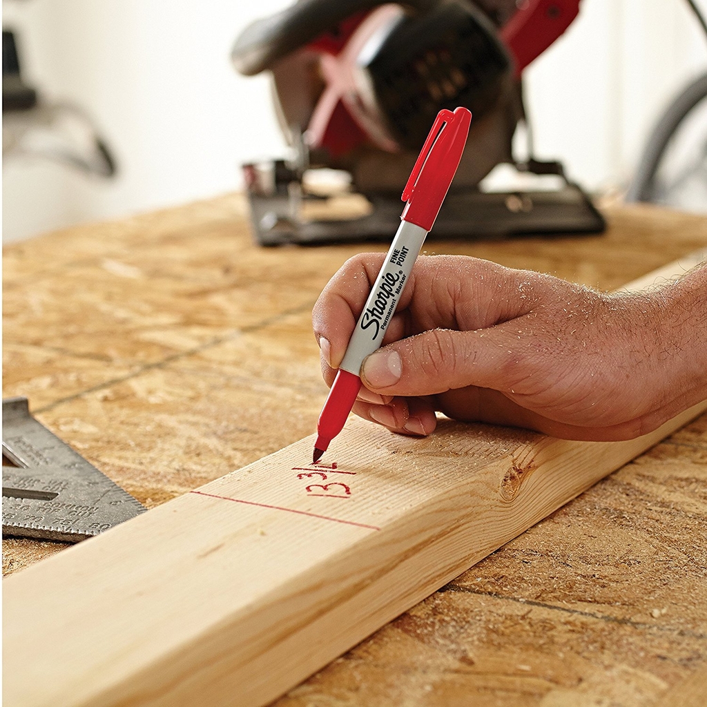 Bút lông dầu vẽ trên nhiều chất liệu Sharpie Fine Point 0.9mm