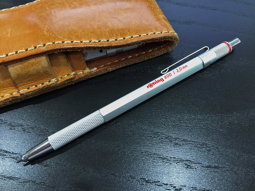 Bút chì cơ học cao cấp Rotring 600 0.5mm - Silver (Bạc)