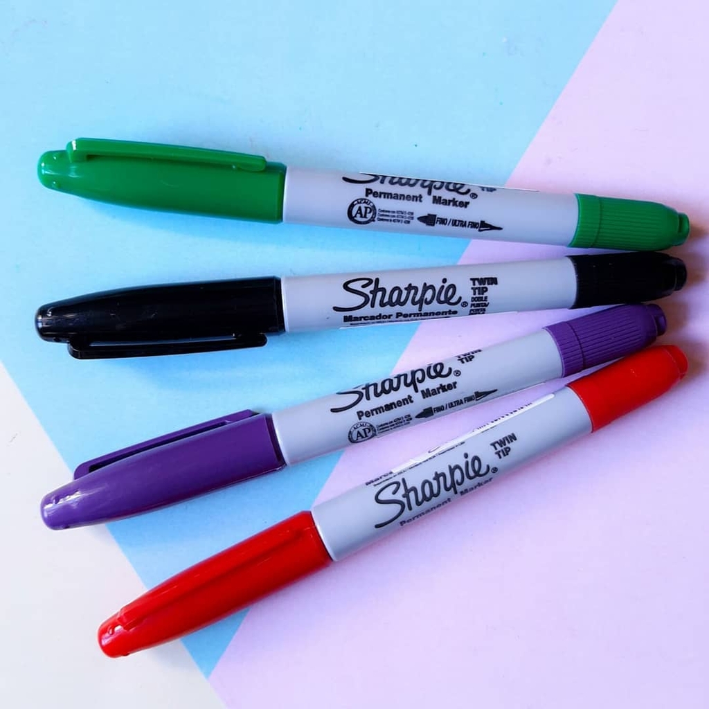 Bút lông dầu 2 ngòi (Fine/Ultra) Sharpie Twin Tip - Màu Tím (Purple)