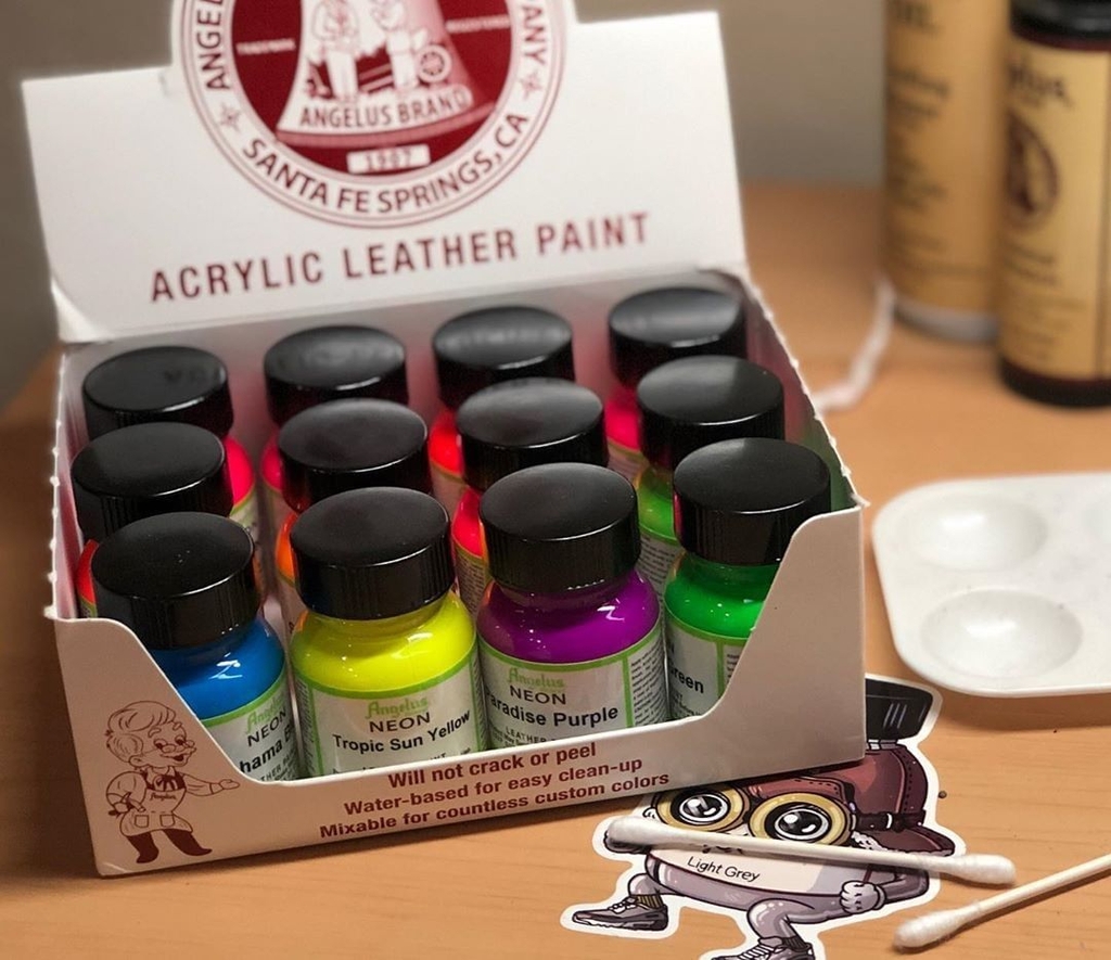 Màu vẽ da, vải Angelus Leather Paint Neon 29.5ml (1Oz)