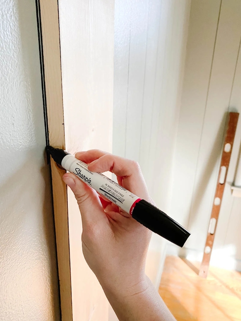 Bút sơn dầu vẽ đa chất liệu Sharpie Oil Based