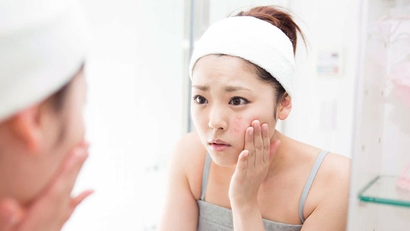 cách kiểm tra mỹ phẩm chính hãng