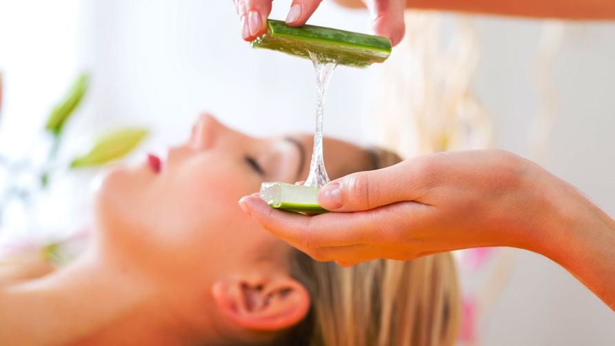 Mặt nạ trắng da tự nhiên không bắt nắng từ nha đam