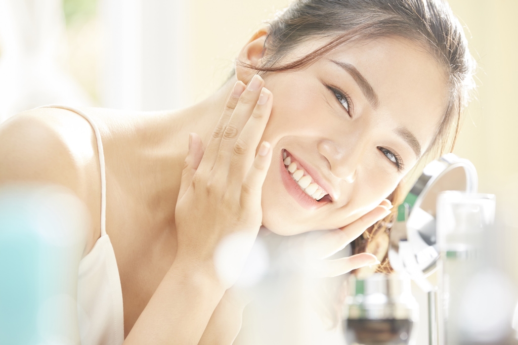 Viên uống chống nắng trắng da giúp làn da rạng rỡ, khoẻ mạnh - Hapydy.vn