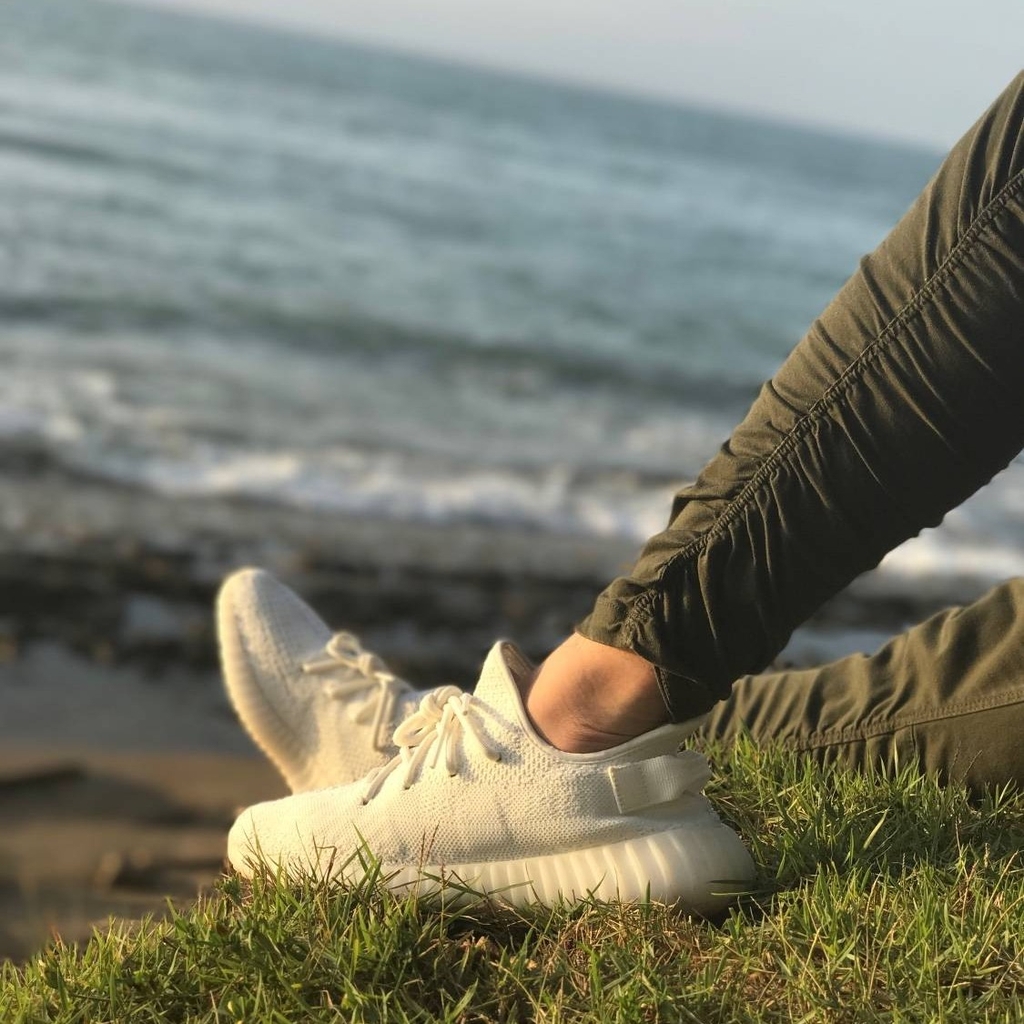 Yeezy Boost 350 V2 'Synth Non-Reflective' | Duyet Fashion Yeezy Boost 350 V2 'Synth Non-Reflective' | Duyet Fashion