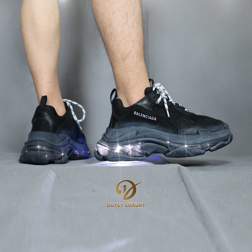 BALENCIAGA TRIPLE S CLEAR SOLE SNEAKER IN GRAY WHITE  1595000   SaigonSneaker VN