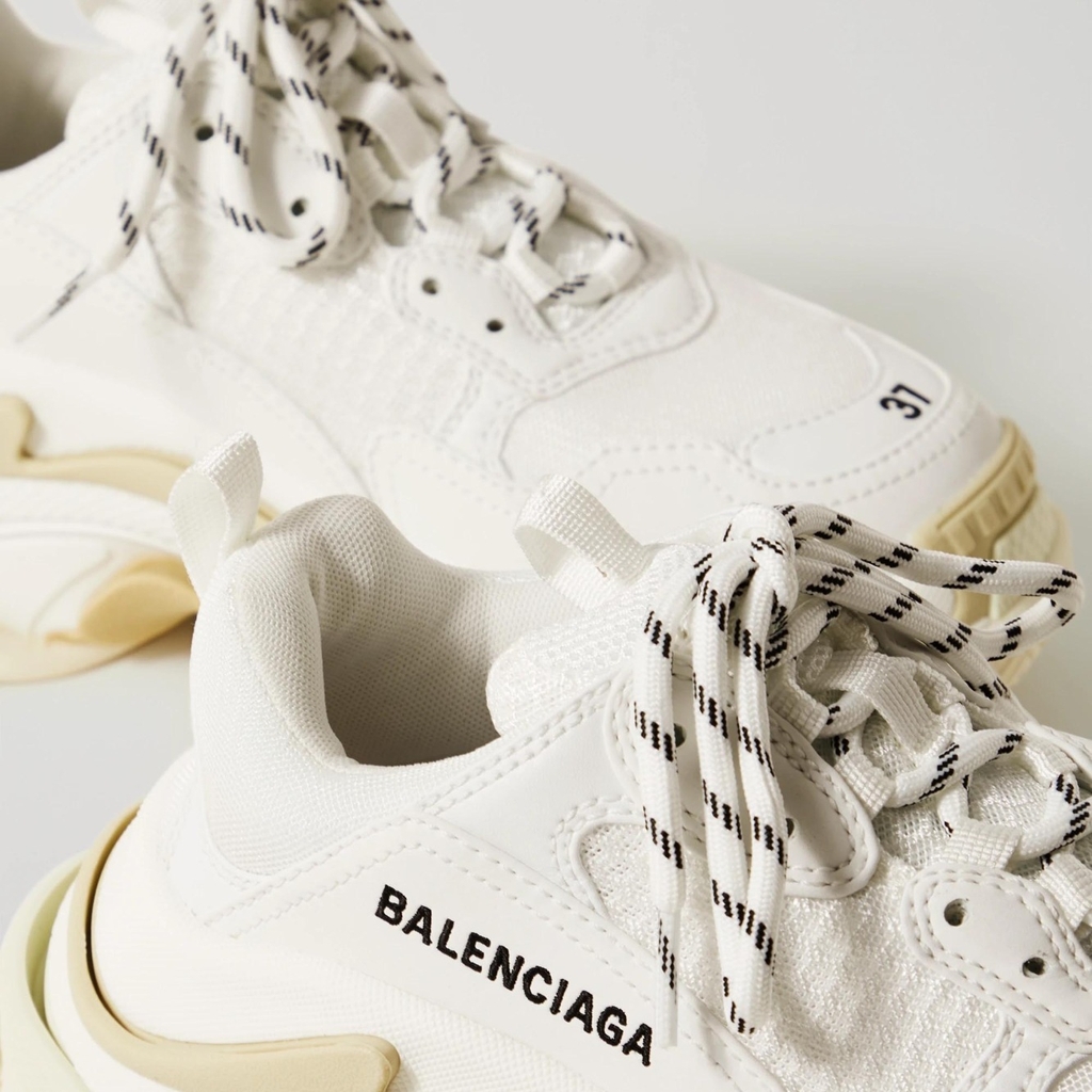 Off white x balenciaga triple cheap s