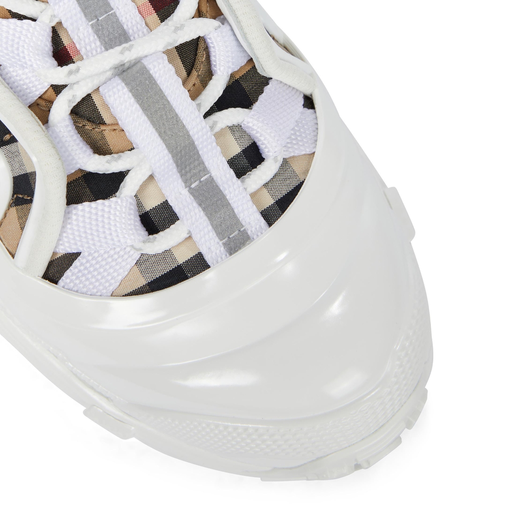 Burberry Chunky Sneaker Layer 'Cổ Điển'