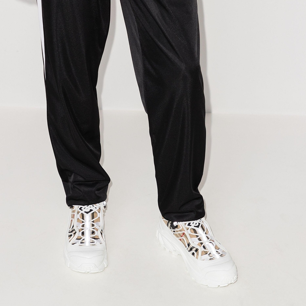 Burberry Chunky Sneaker Layer 'Cổ Điển'