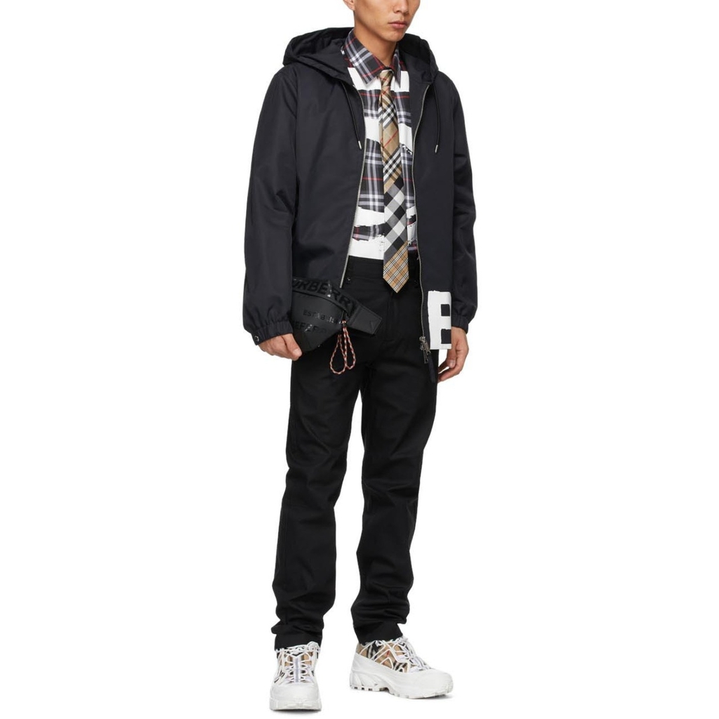 Burberry Chunky Sneaker Layer 'Cổ Điển'