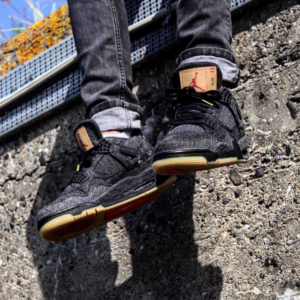 Levi's x Jordan 4 Retro 'Black Denim' | Duyet Fashion Levi'S X Jordan 4 Retro 'Black Denim' | Duyet Fashion