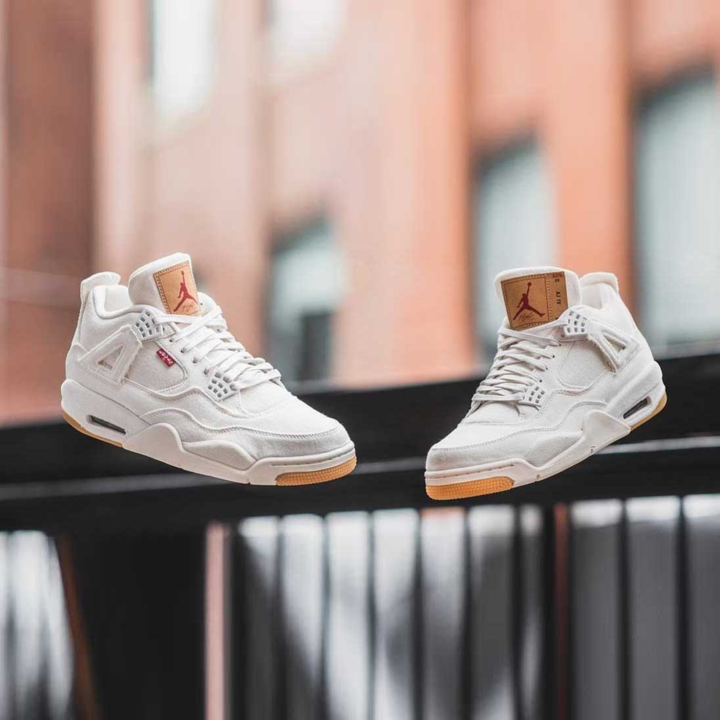 Levi's x Jordan 4 Retro 'White Denim' | Duyet Fashion