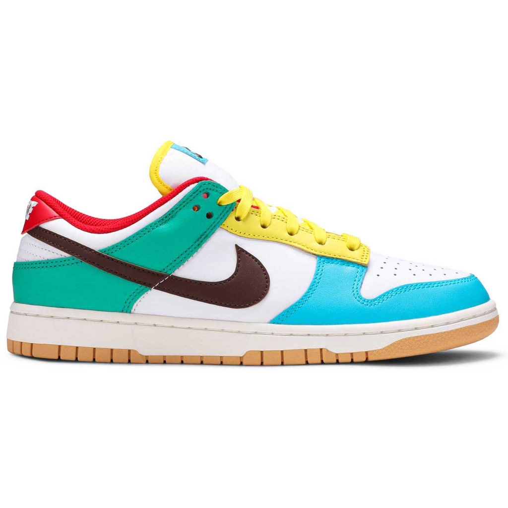 nike dunk low se free 99 white