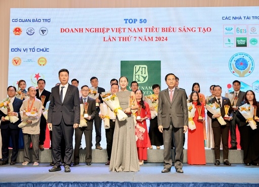 VIỆT NAM QUỐC YẾN CHINH PHỤC TOP 50 DOANH NGHIỆP TIÊU BIỂU SÁNG TẠO NĂM 2024