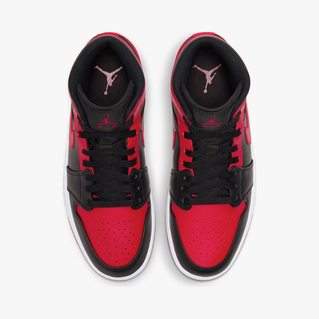 554724 074 nike