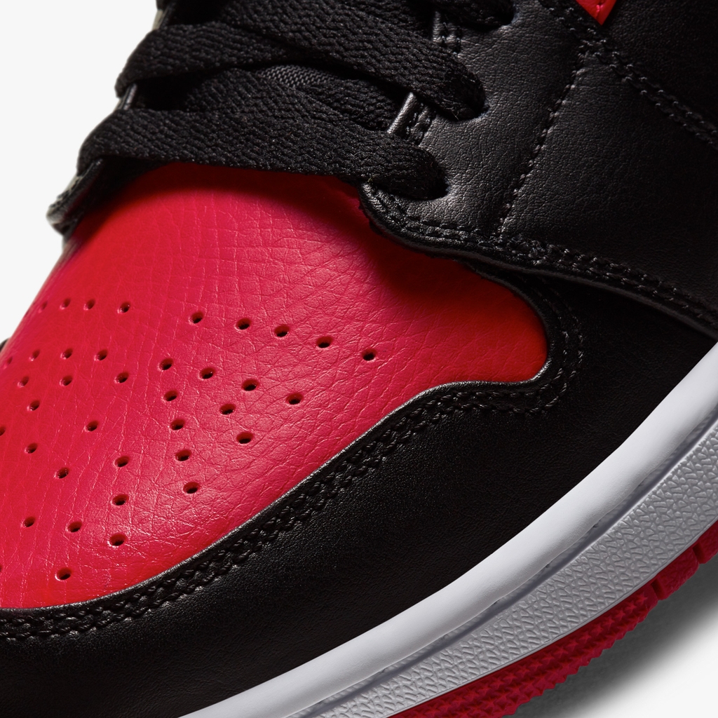 554724 074 nike