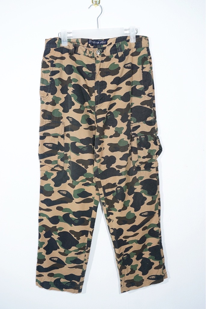 A Bathing Ape Relaxed Fit Cargo Pants in White for Men | Lyst Canada