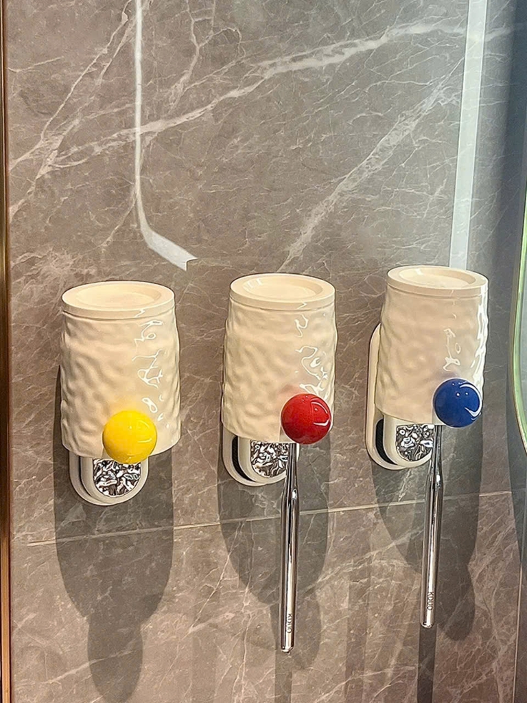 Bộ 1 cốc để bàn chải đánh răng kiểu dán tường