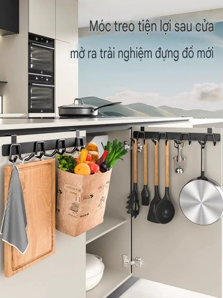 Thanh treo đồ 8 móc gắn trên cánh tủ bếp