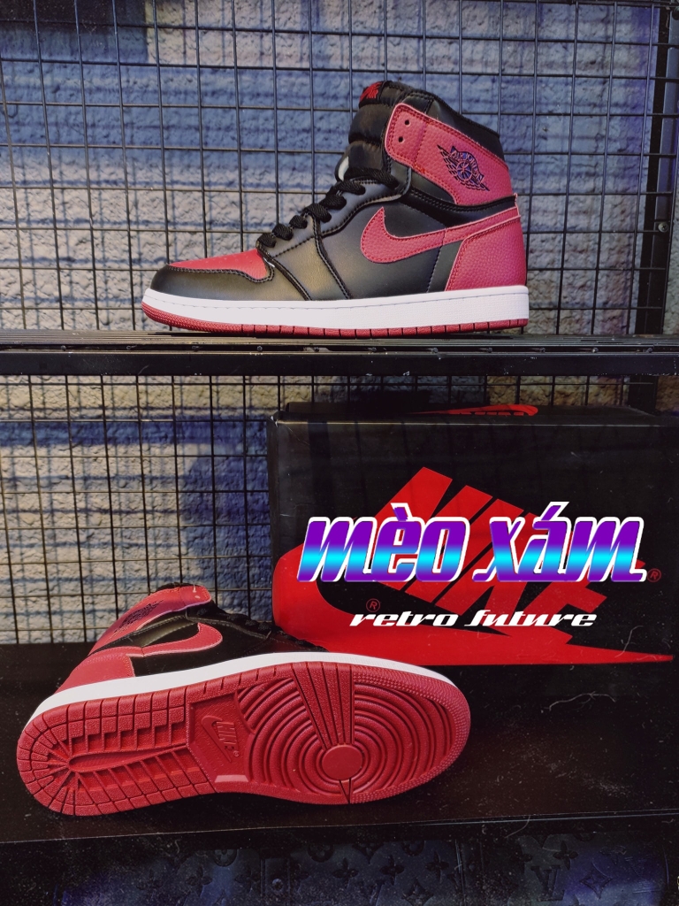 Nike Jordan 1 Retro Bred 