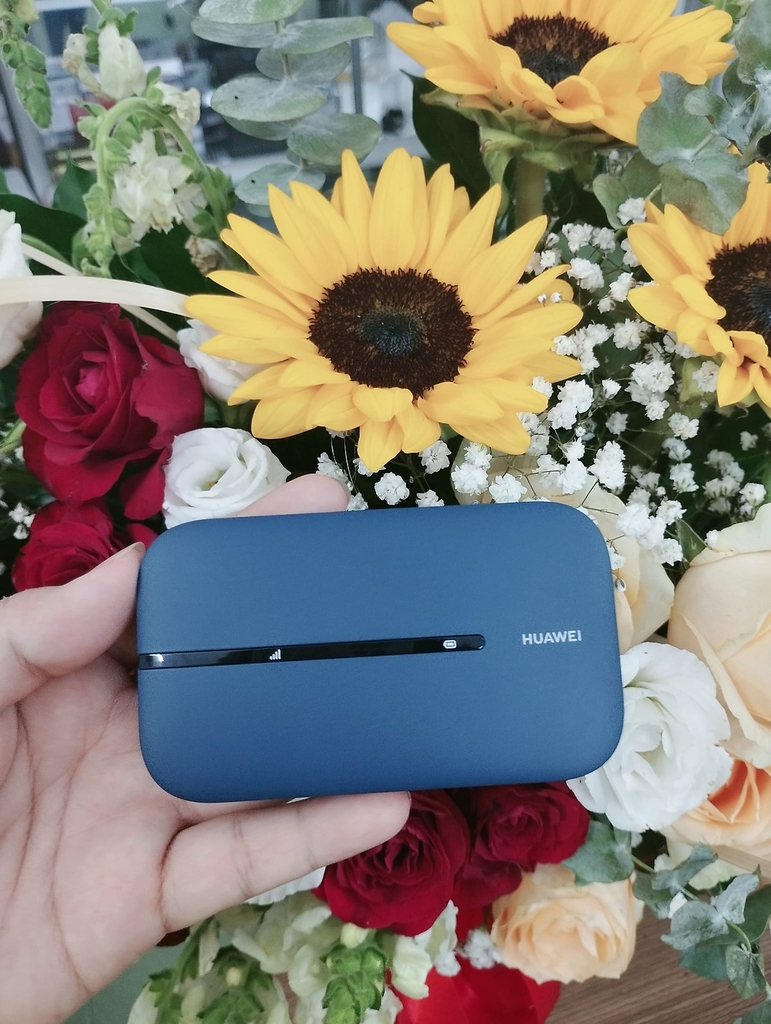 Huawei E5783 | Bộ Phát Wifi Di Động 4G Tốc Độ 4G 300Mbps, WiFi Dual-band 1167Mbps. Pin 3000mAh, Hỗ Trợ 32 Kết Nối Đồng Thời | Bảo Hành 12 Tháng 1 Đổi 1