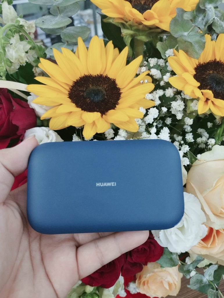 Huawei E5783 | Bộ Phát Wifi Di Động 4G Tốc Độ 4G 300Mbps, WiFi Dual-band 1167Mbps. Pin 3000mAh, Hỗ Trợ 32 Kết Nối Đồng Thời | Bảo Hành 12 Tháng 1 Đổi 1