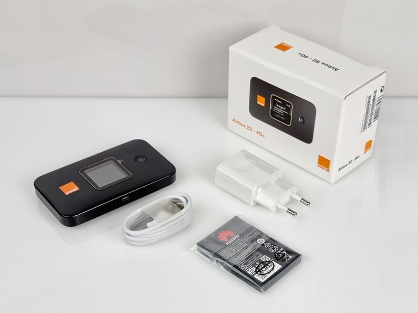 Huawei E5785 | Bộ Phát Wifi Di Động 4G Cat 6 Tốc Độ 4G 300Mbps, WiFi Dual-band 2.4 Ghz Và 5.0 Ghz. Pin 3000mAh, Hỗ Trợ 16 Kết Nối Đồng Thời | Bảo Hành 12 Tháng 1 Đổi 1