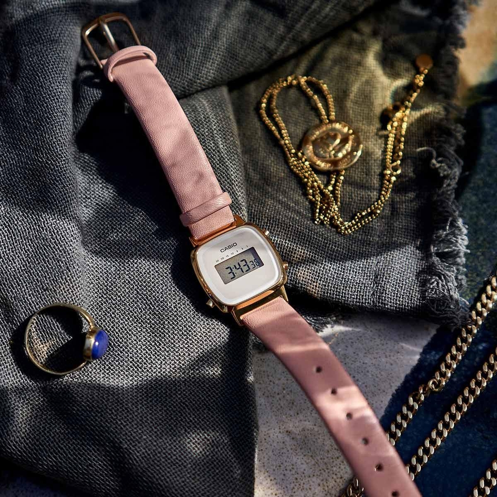 LA670WEFL-4A2EF | CASIO Vintage | Watches | Products