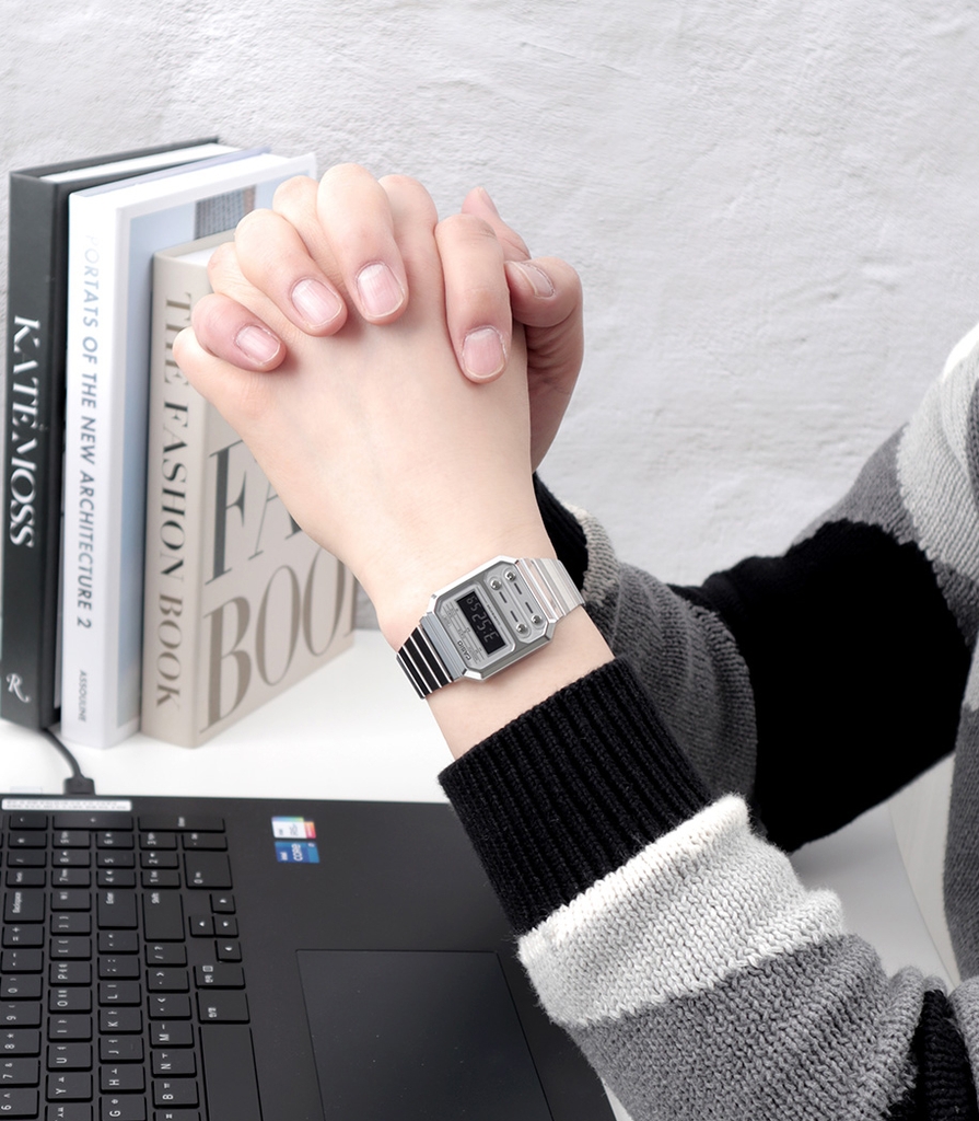 Đồng Hồ Unnisex Casio A100WE-7B GENERAL Điện Tử - 32.5mm