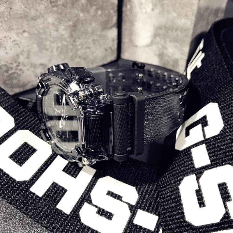 GA-900SKE-8A | Đồng Hồ Casio | G-Shock | Nam | Dây Nhựa Trong | Pin 7 Năm | WR20BAR - Emsi.vn