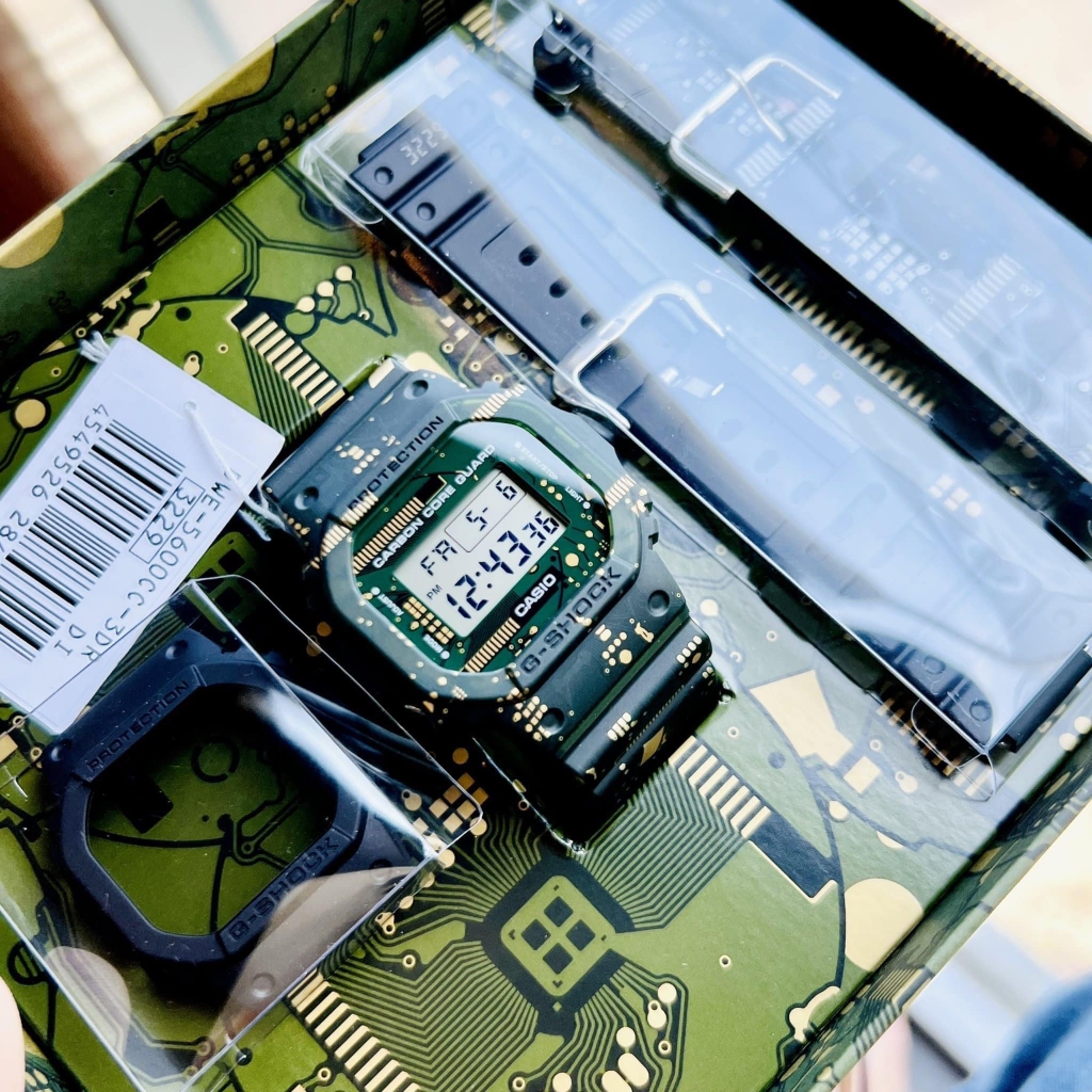 G-Shock DWE-5600CC-3DR - Đồng Hồ Nam - Điện Tử - Kính Khoáng - Size Mặt 43.8mm - Bảo Hành 5 Năm - Chính Hãng