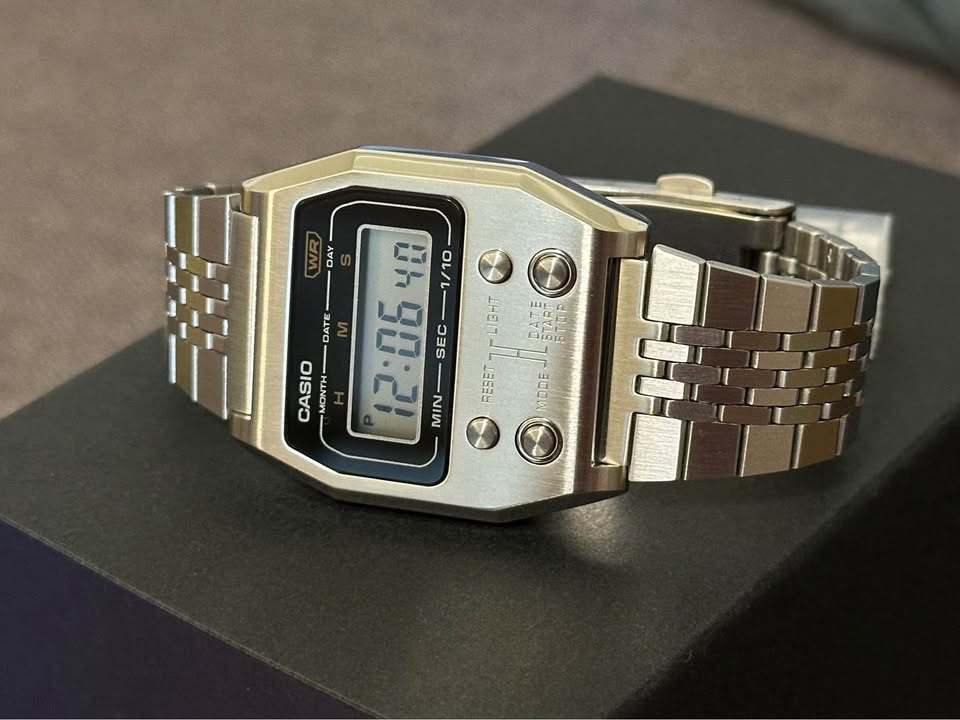 Đồng Hồ Casio - Unisex A1100D-1DF Size 35mm