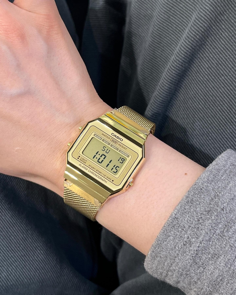 Đồng hồ nam nữ Vintage Casio A700MWG-9A - Kích thước vỏ : 37,4×35,5×6mm