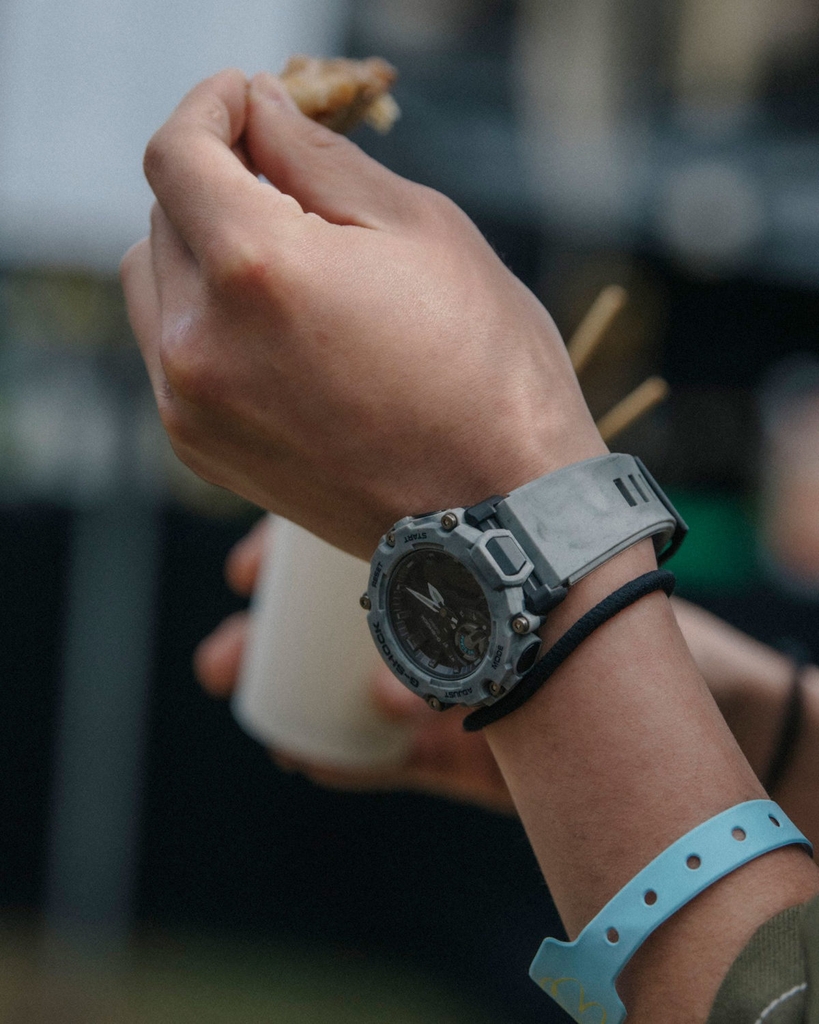 GA-2200SL-8A | Đồng Hồ Casio | G-Shock | Nam | Dây Nhựa | Cấu Trúc Carbon | Chống Nước Wr20Bar