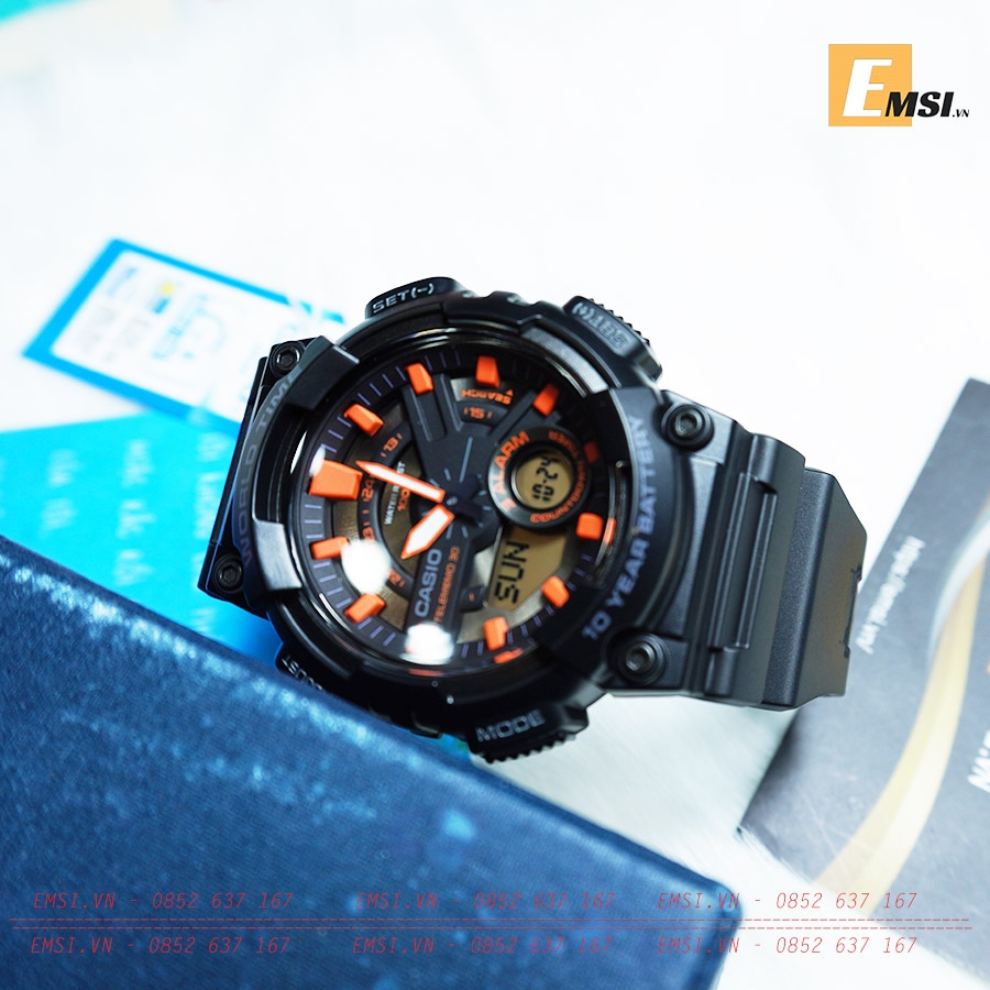 AEQ-110W-1A2VDF – NAM – KÍNH NHỰA – QUARTZ (PIN) – DÂY CAO SU