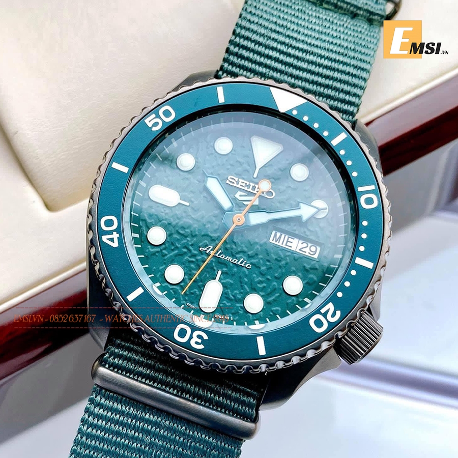Đồng Hồ Nam - Seiko 5 Sports SRPD77K1 Dark Green Camo Authentic - Emsi.vn