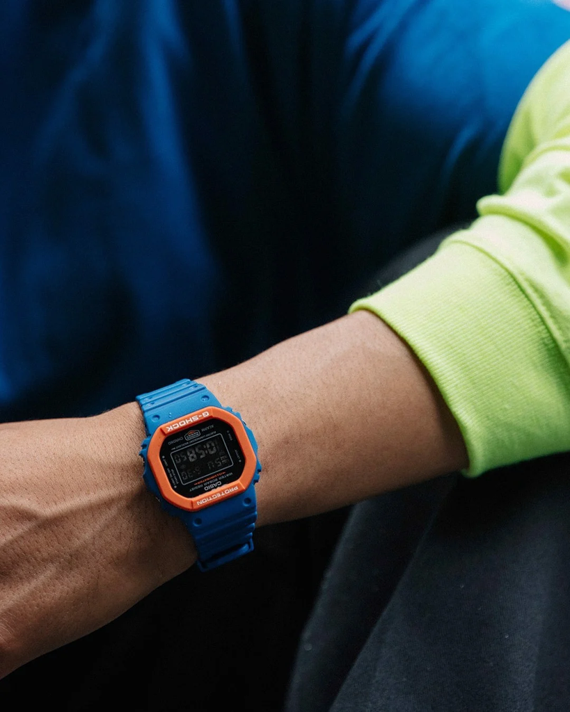 G-Shock DW-5610SC-2DR - Đồng Hồ Nam - Pin / Quartz - Kính Khoáng - Size Mặt 44mm - Bảo Hành 5 Năm - Chính Hãng