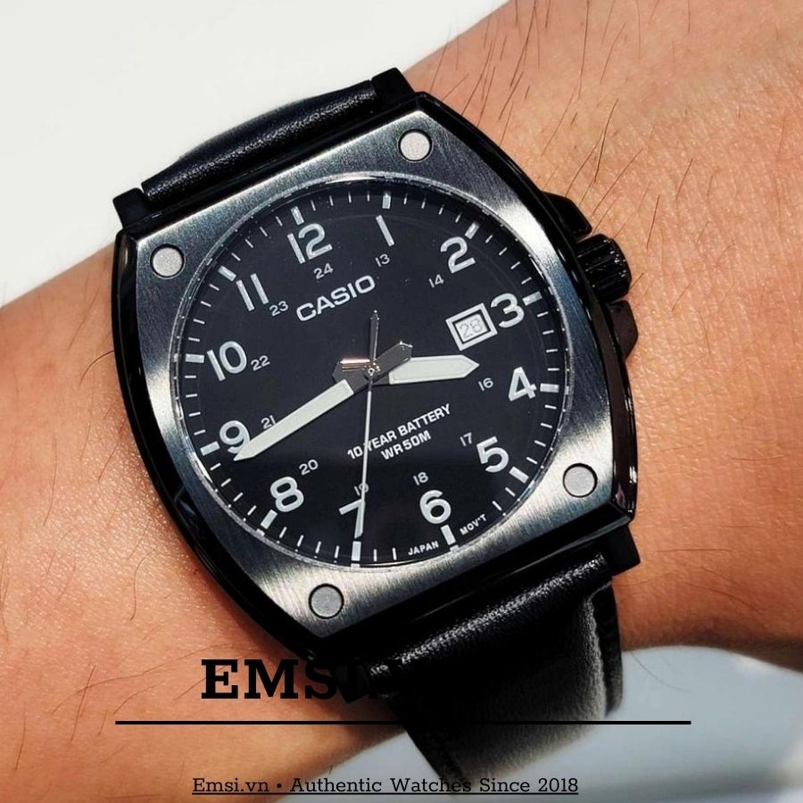 Đồng hồ đeo tay nam mặt số màu đen tương tự tiêu chuẩn- Casio 43.5mm -Casio Enticer Quartz - Casio MTP-E715L-1A
