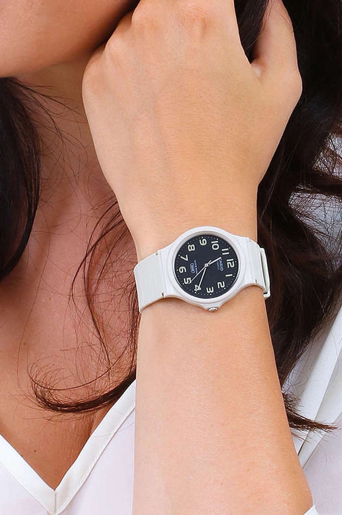 CASIO MQ-24UC-8B | Đồng Hồ Casio | Dây Nhựa | 3 Kim - Emsi.vn