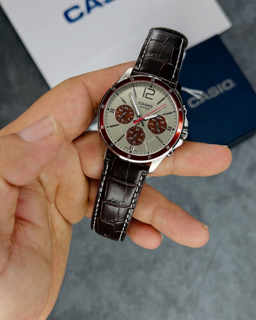 Đồng Hồ Nam Dây Da Casio MTP-1374L-7A1VDF (43mm) - Nâu Đen - Emsi.vn