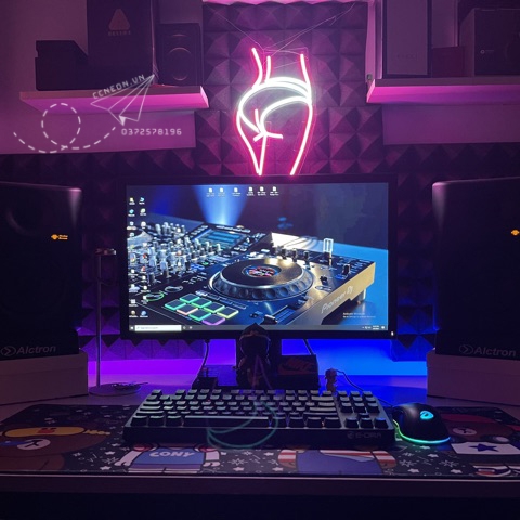 Đèn Led Neon Trang Trí Game Room Sexy girl