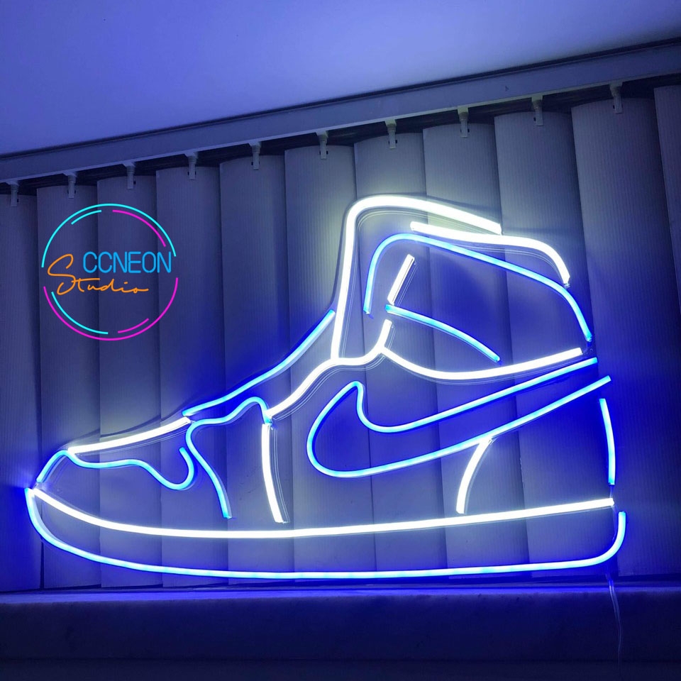 Jordan Led Neon -Đèn Led Trang Trí Hình Giày Màu Trắng Xanh