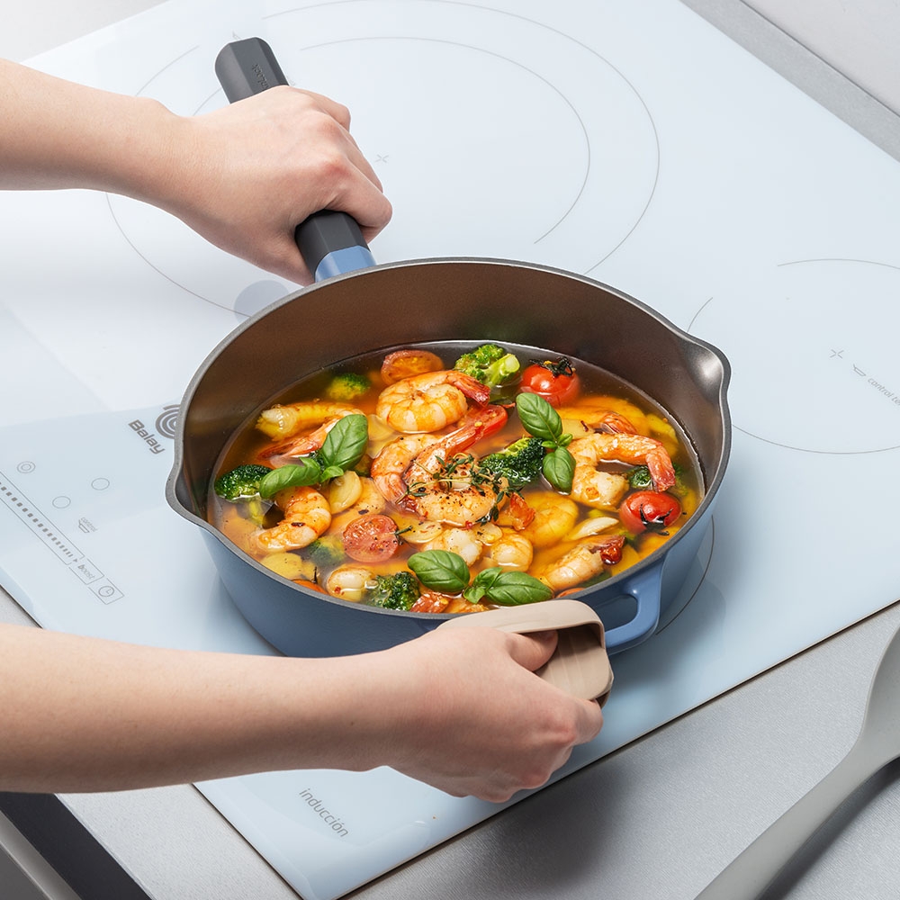 Chảo chống dính 24cm LocknLock Master Deep Pan LMD1245, Hàng chính hãng, Có nắp đậy, Công nghệ chống gỉ tốt - JoyMall