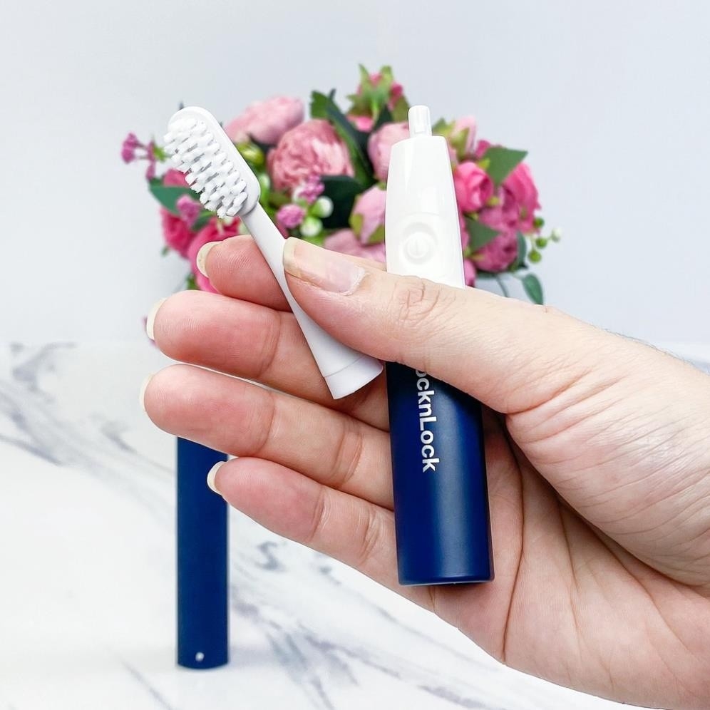 Bàn chải đánh răng điện Locknlock, Electric portable toothbrush 171x21x20 mm - Màu xanh Navy ENR344NVY