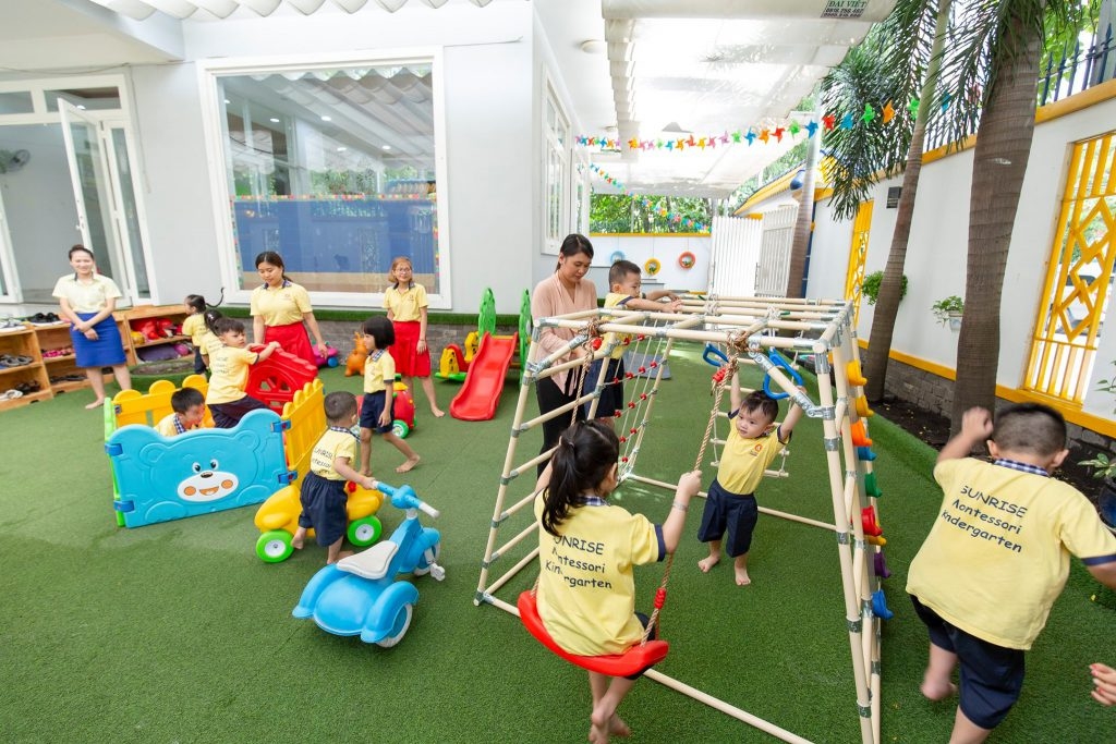 Trường mầm non Montessori - Kidsuni.vn