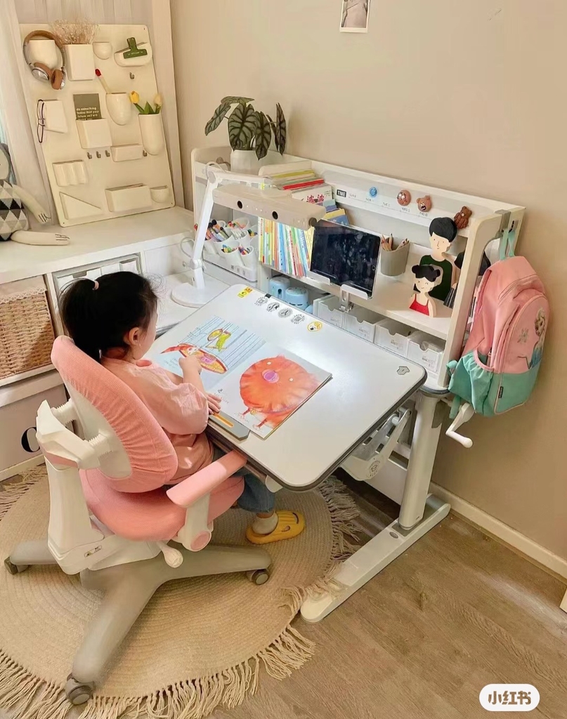 Bàn học thông minh liền giá sách