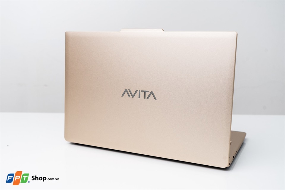 Laptop AVITA Liber V14B CG i7 10510U/8GB/1TB SSD/14