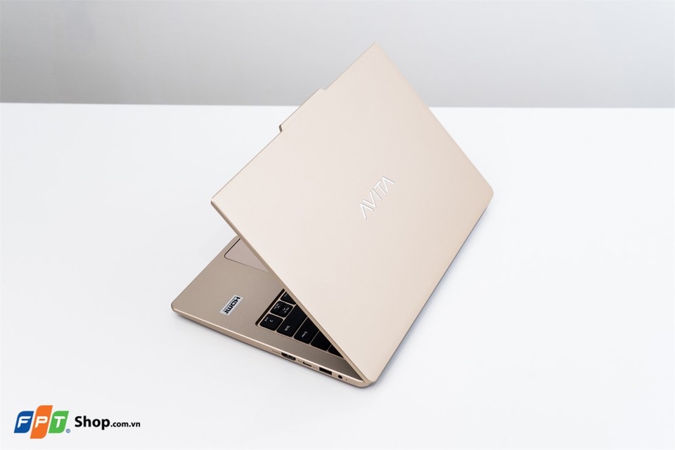 Laptop AVITA Liber V14B CG i7 10510U/8GB/1TB SSD/14