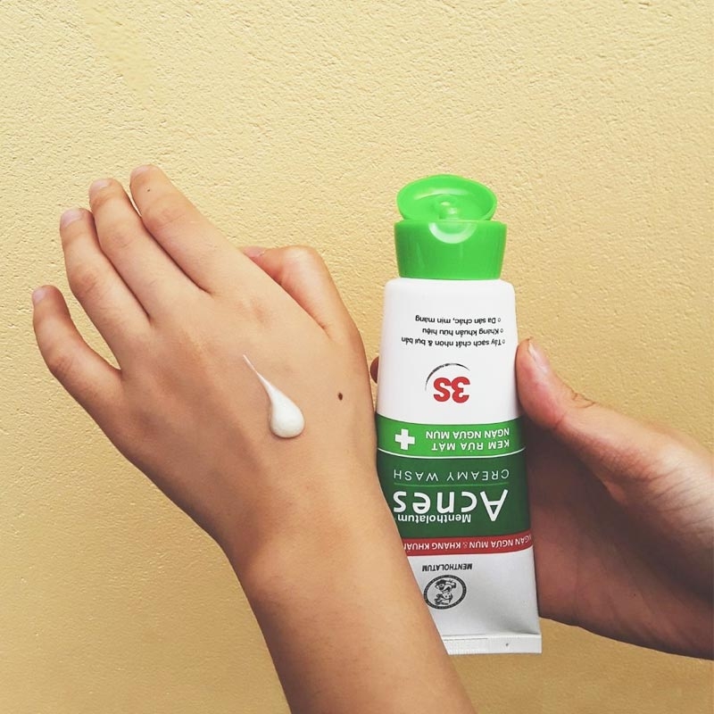 Kem Rửa Mặt Acnes Giúp Ngừa Mụn 50g Creamy Wash