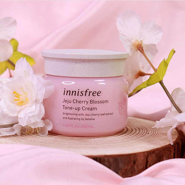 Kem Dưỡng Trắng Da Innisfree Jeju Cherry Blossom Tone Up Cream